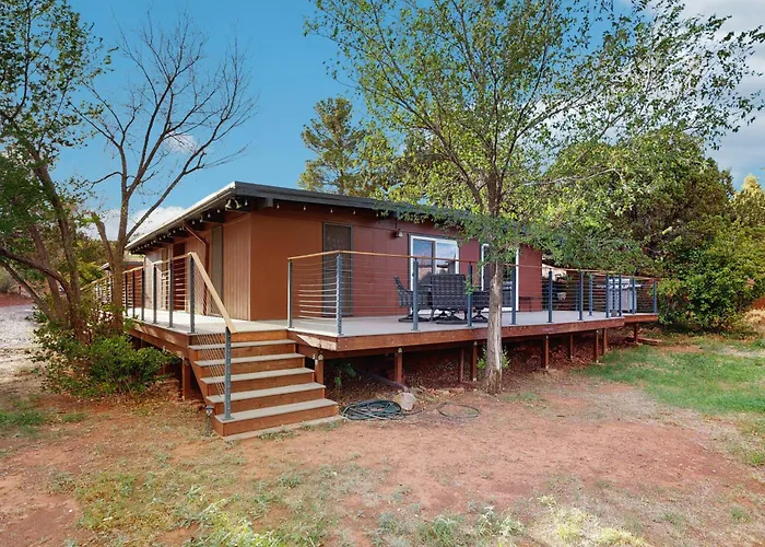 Manzanita Hideaway
