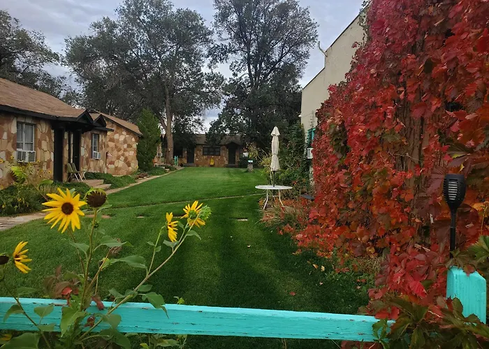 Grand Canyon Cabins