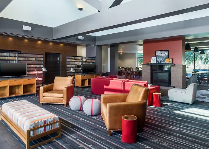 Four Points By Sheraton At Phoenix Mesa Gateway Airport