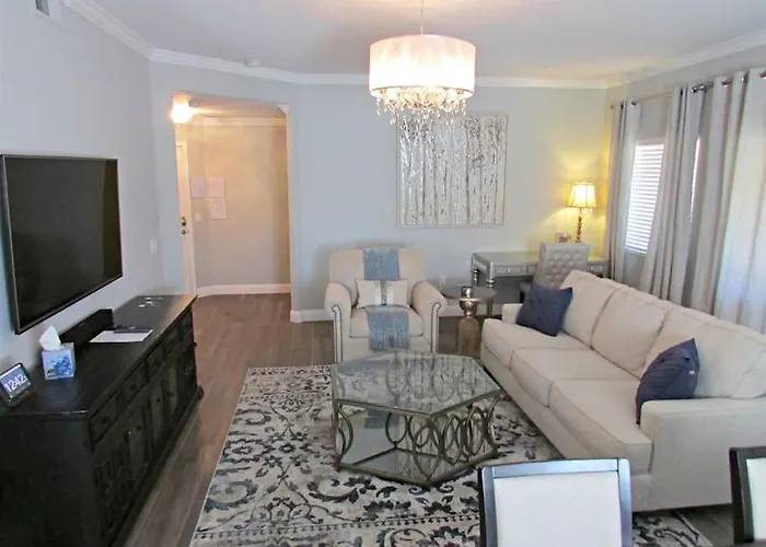 Plush Gated Condo With Heated Pool Near Westworld