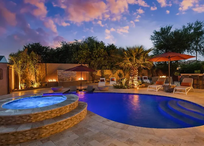 Minutes From Shopping, Old Town, Dining & Golf
