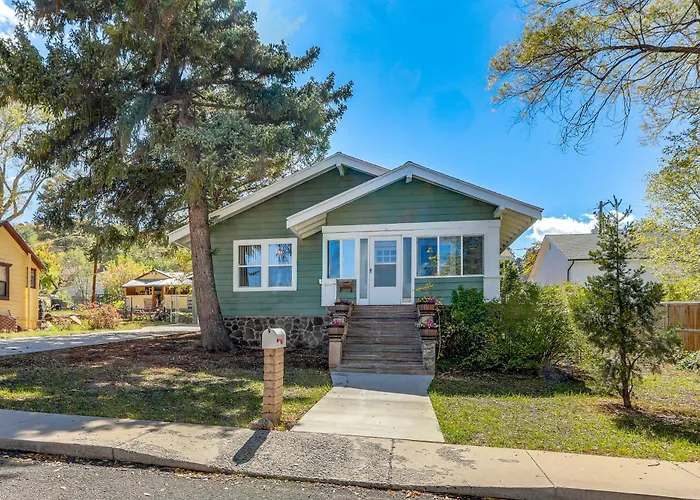 Route 66 Retreat: Dog-Friendly Home In Williams