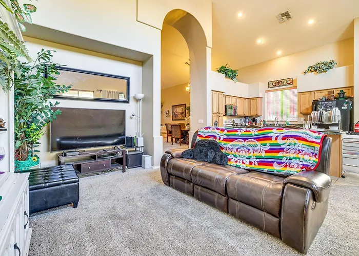 Near Golf Courses & Casinos: Maricopa Home W/ Yard