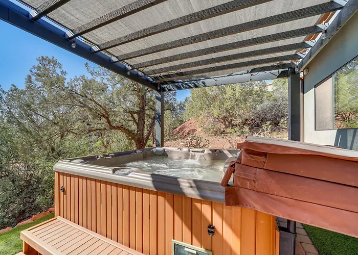 Chic Sedona Retreat: 2 Mi To Cathedral Rock Trail!