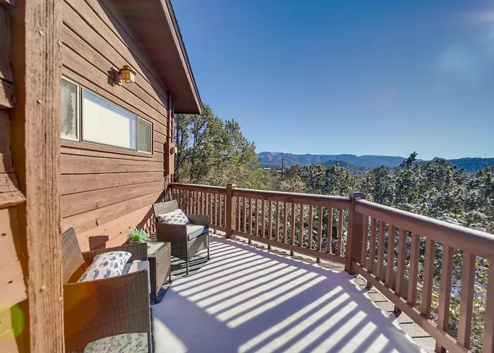 Mountain-View Deck: Bright Sedona Home