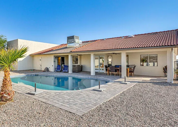 Fully Furnished Poolside Oasis 5 Mi To Lake Havasu