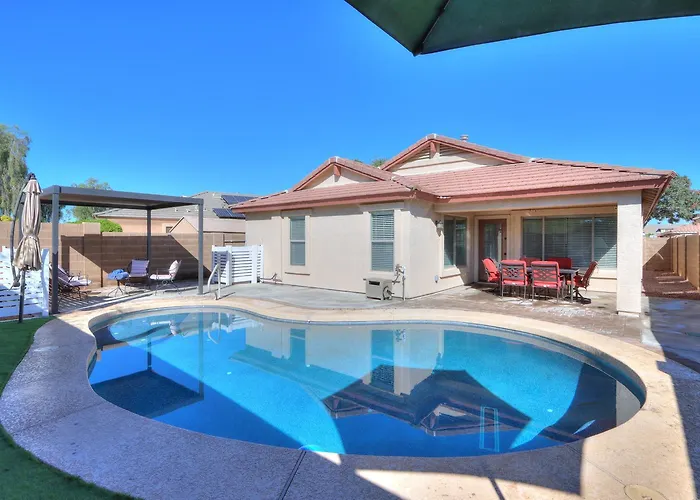 Private Mini Serene Oasis With Pool