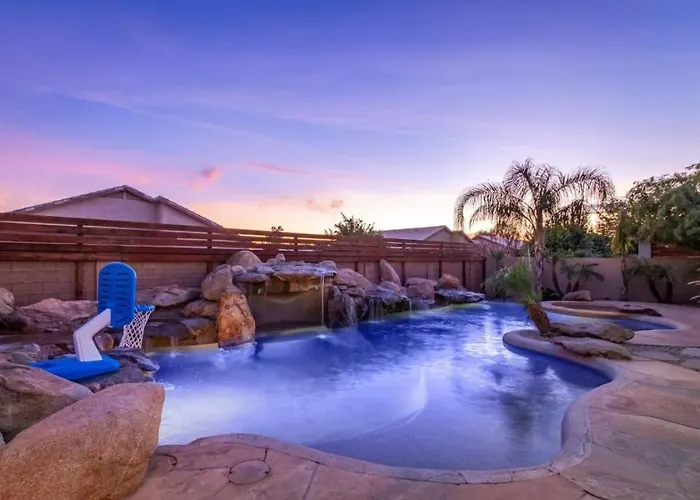 9 Large Bedrooms Private Pool Pool Table