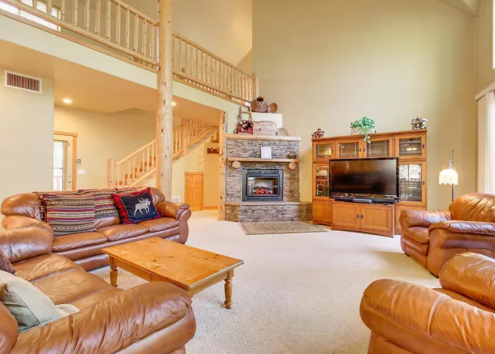 Great For Gatherings! Family Cabin In Lakeside