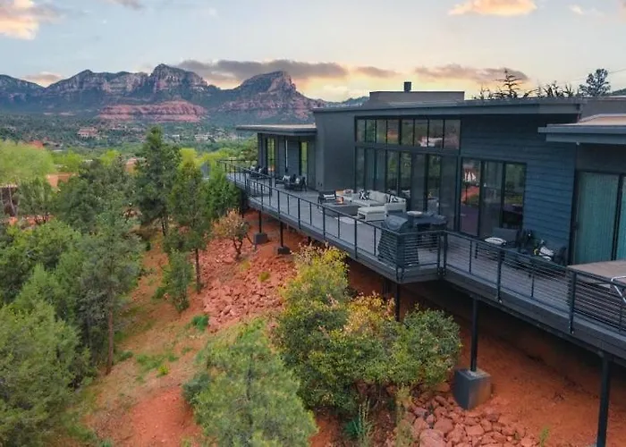 Luxurious Modern Masterpiece In Uptown Sedona