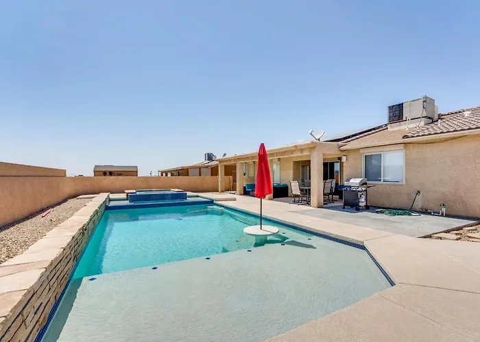 4 Mi To Beach: Lake Havasu City Home W/ Pool!