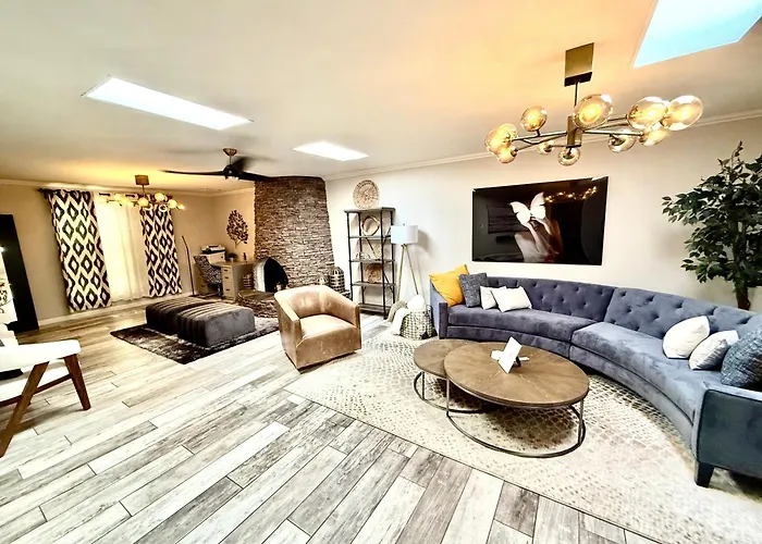 Downtown Scottsdale Oasis