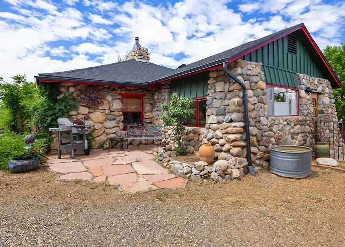 Granite Dells 1-Br House Timeless Decor Trails
