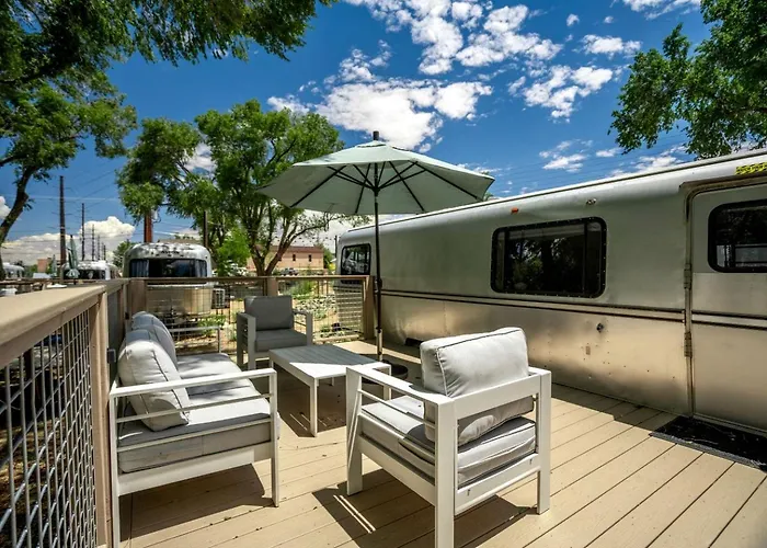 Airstream Stay Near Whiskey Row And Granite Creek In Prescott, Az