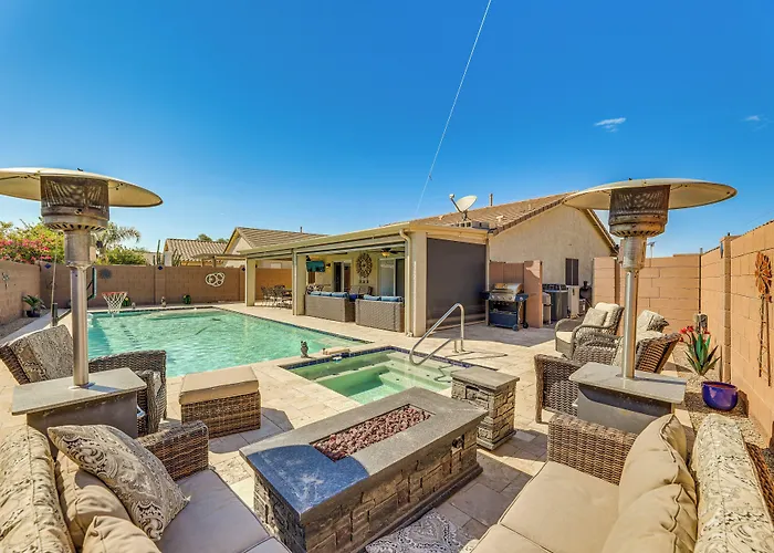 Walk To Golf Course: Queen Creek Oasis W/ Fire Pit