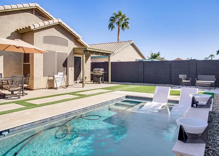 2 Mi To Surprise Stadium! Snowbird Haven W/ Pool