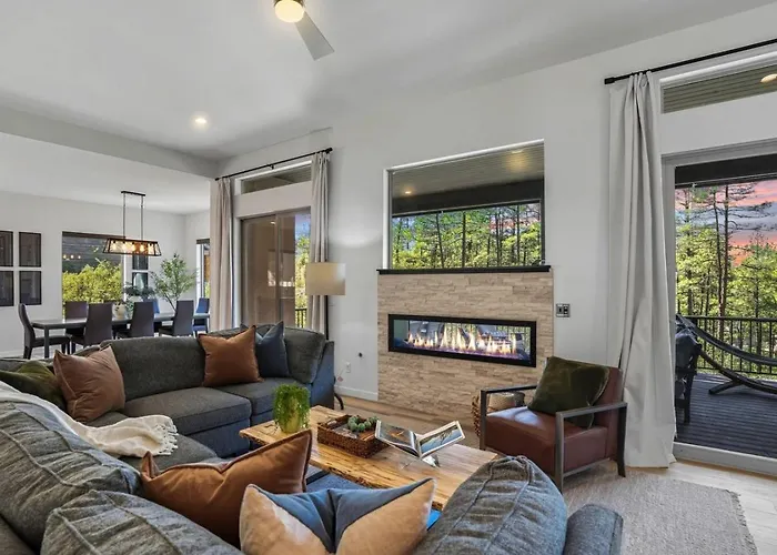 Hot Tub Lodge | Game Room + Pines | Near Downtown