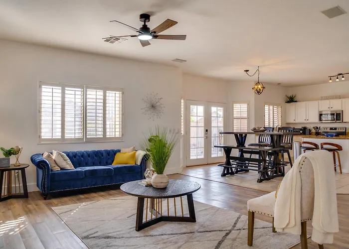 Golf, Hikes & Sports Fun! Desert Getaway W/ Pool