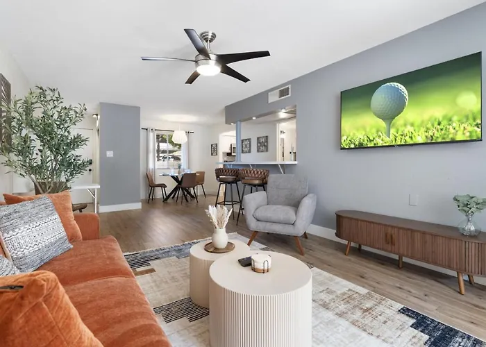 Walk To Old Town - 1Br Condo, Heated Pool And Patio