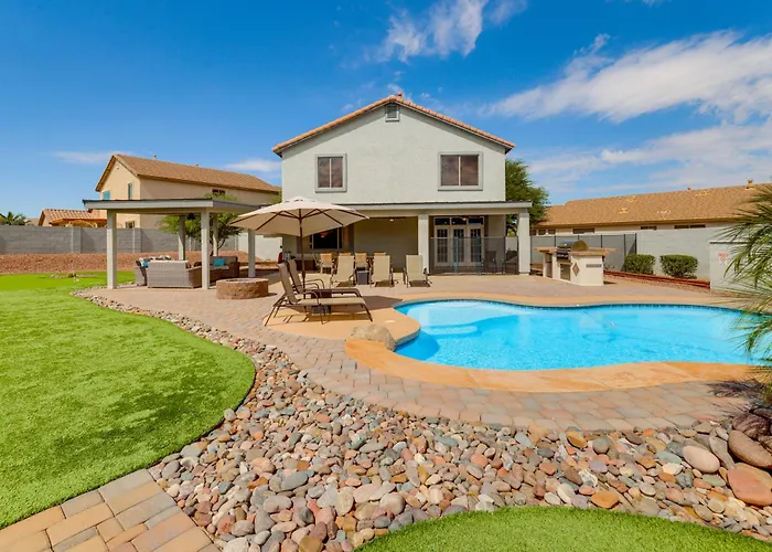 Pool, Putting Green, West Valley Family Home
