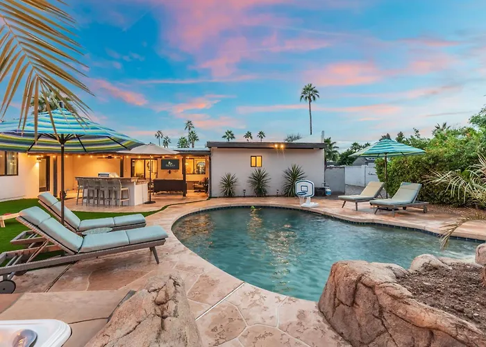 New Grotto Falls Retreat With Pool & Waterslide