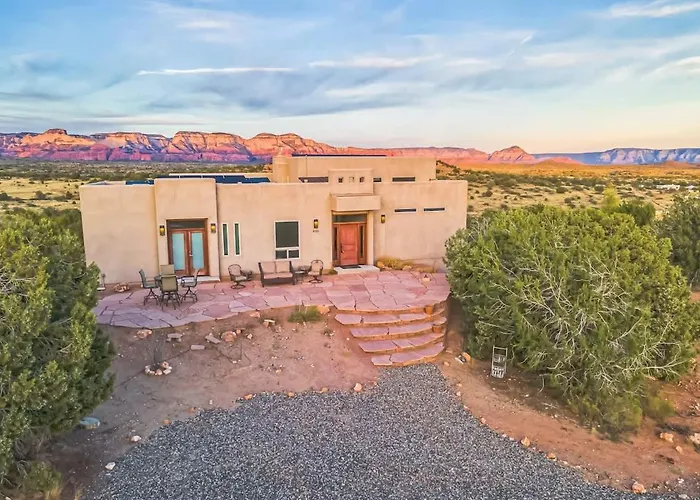 Panoramic Sedona Mesa Views Firepit & Outdoor Fun