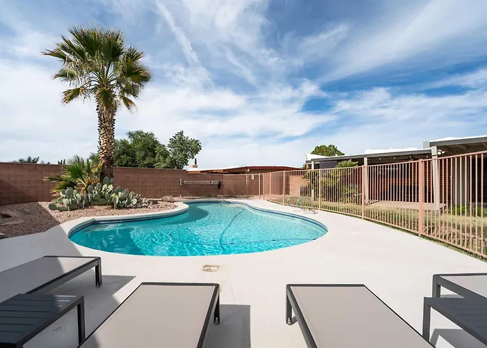 Cozy 3Br Home With Mtn Views & Pool Near Trails