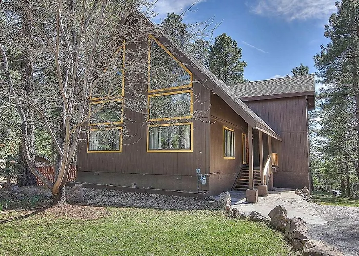 Luxury Hilltop Cabin Rental With Hot Tub Overlooking Forest In Flagstaff, Arizona