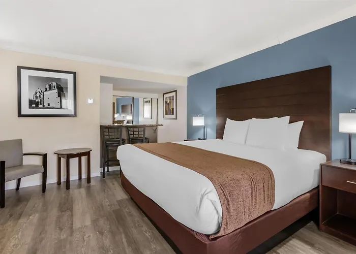 Best Western Innsuites Tucson Foothills Hotel & Suites