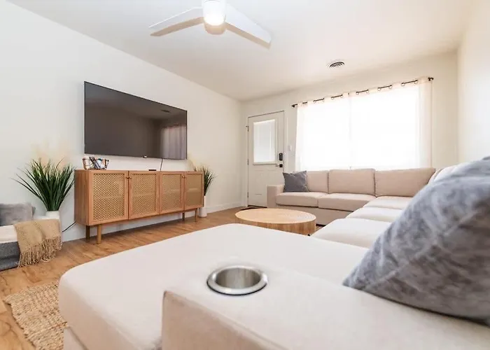 Newly Remodeled Family Friendly Home