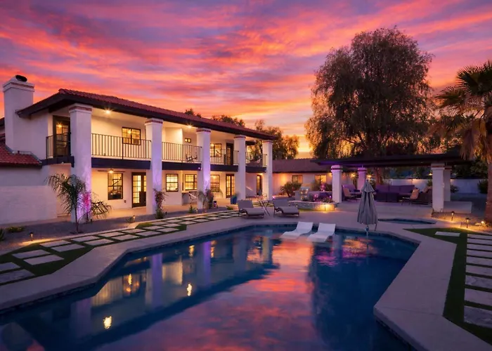 Luxe-Paradise Palace-Heated Pool&Spa-Guest Casita