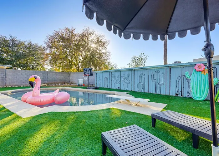 Easy Walk To Dtwn Gilbert, Family-Friendly Oasis!