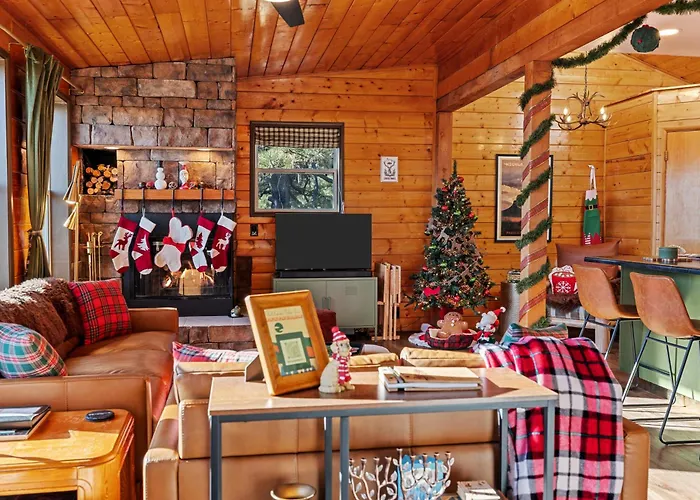 Breathtaking Views Elevated Comfort Pets Welcome