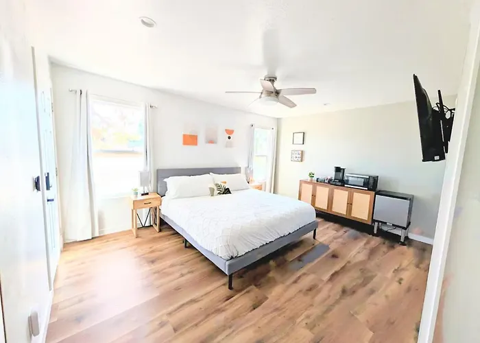 Cactus Guest Suite