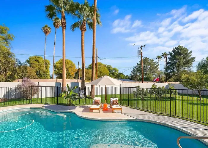 3 Bedroom Paradise Pool Hot Tub Fire Pit Ping Pong