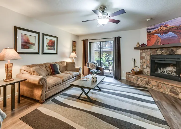 Mtn Views + Hot Tub Access: Sedona Golf Retreat!