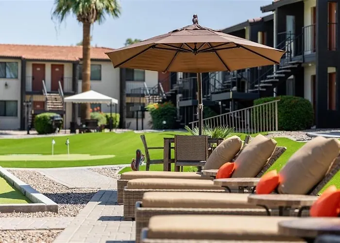 105 Fully Furnished 1Br Suite-Outdoor Pool