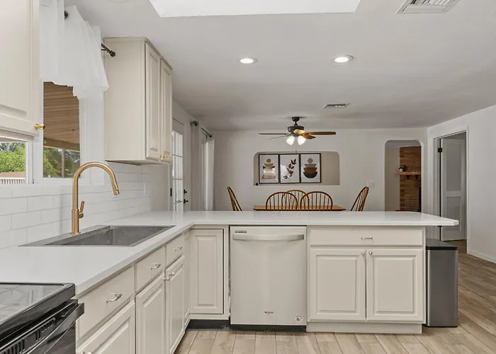 Luxe 4Br 2Bth L Pool & Grill L Central Location L Mountain View L Family Vacation L Rv Site