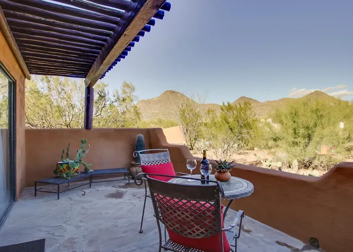 'La Paloma' - Full Circle Ranch Studio W/ Views!