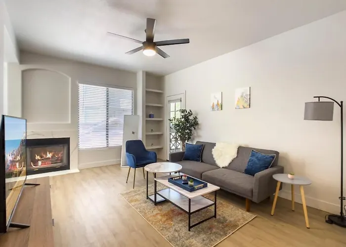 2Br Kierland Commons Cozysuites By The Golf Course