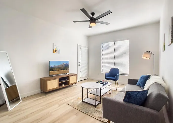 Cozysuites Oasis At Kierland Commons