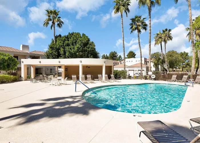1St Flr, Enclosed Patio, Mercado Shops, Walkable