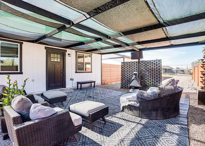 Hike, Golf & Explore: Pet-Friendly Phoenix Casita!