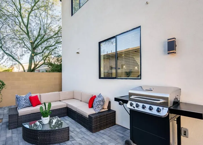 Stylish New 3Br Home In Historic Phoenix Coronado