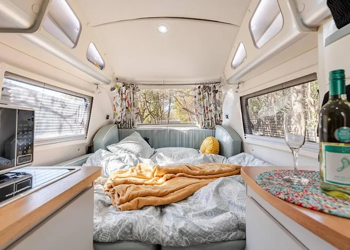 Glamperous Camper Couples Desert Stargazer With Night Ambiance