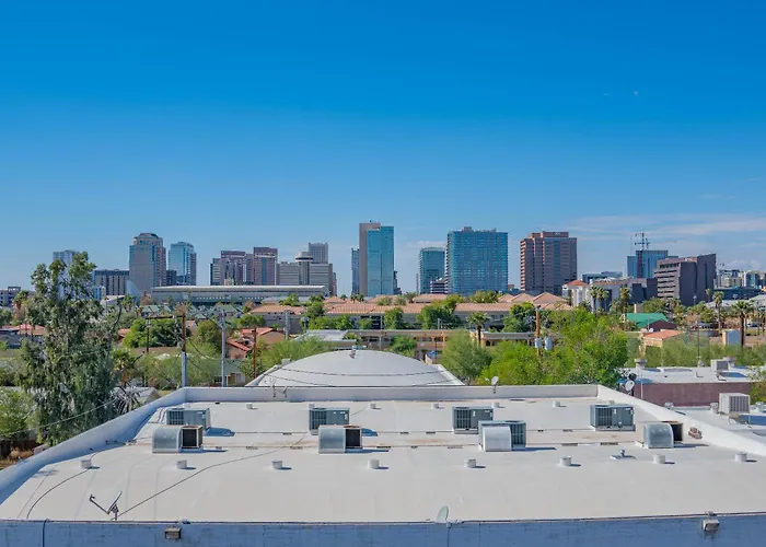Skyline Loft Studio W City Views