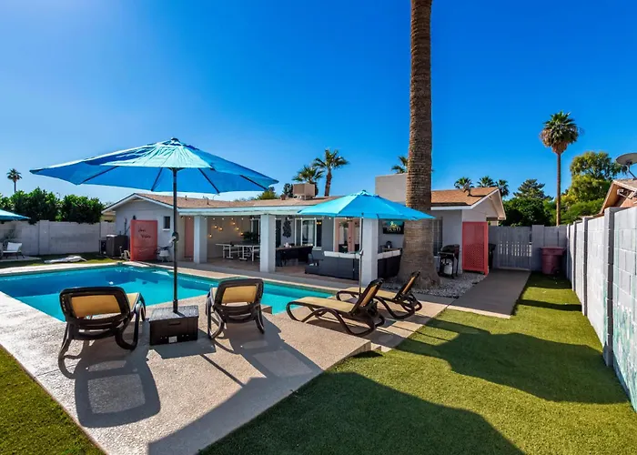 New - The Desert Bloomhouse With Heated Pool