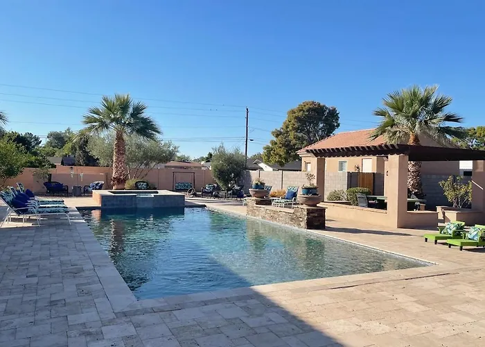 Luxurious Lehi, Heated Pool & Pirate Ship