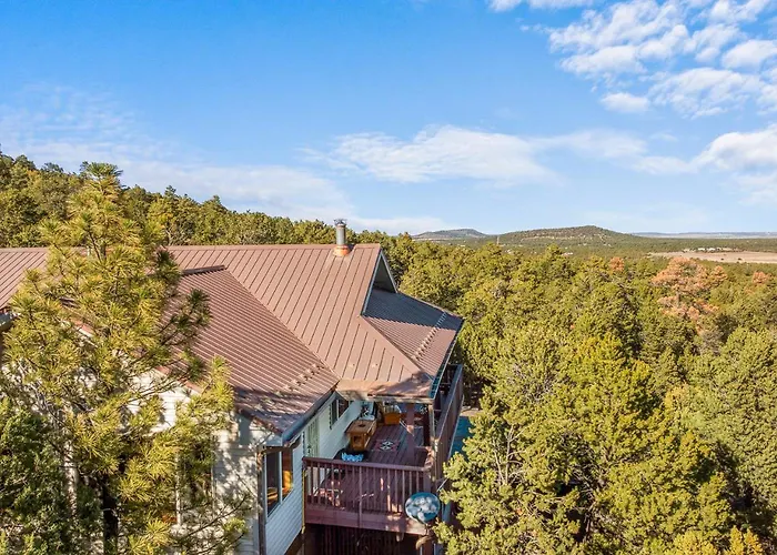 Breathtaking Cabin Backing The National Forest