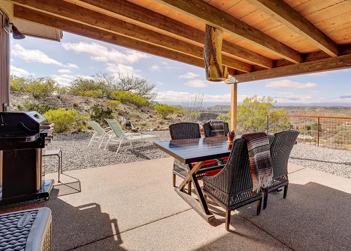 Surrounding Mtn & Valley Views! Cornville Getaway